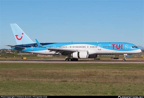 G OOBH TUI Airways Boeing 757 236 WL Photo By Roberto Bianchi Piti