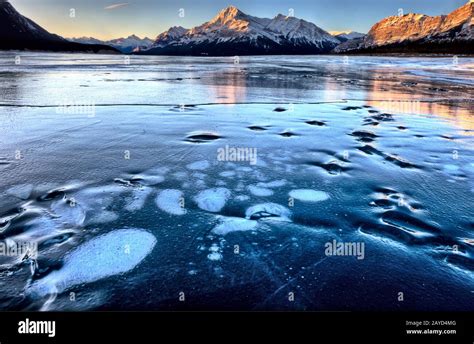 Abraham Lake Winter Stock Photo - Alamy