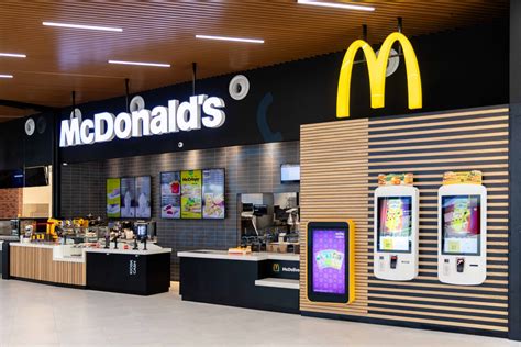 McDonalds a deschis un nou restaurant în centrul comercial Promenada