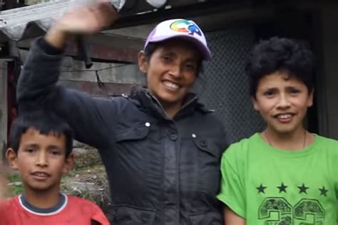 YouTube viral Humilde familia campesina se convierte en una sensación