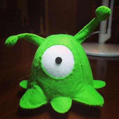 I Love To Craft So I Decided To Make A Brain Slug Futurama