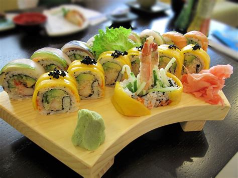 golden maki  couple maki rolls  golden maki  newmar flickr