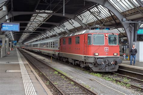 SBB Re 4 4 11121 Zürich Hbf New Engine Desperado Flickr