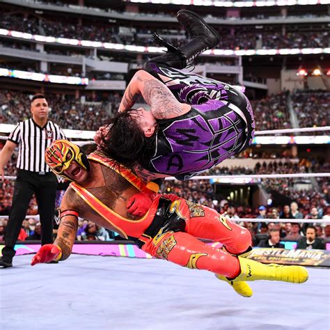 Rey Mysterio Vs Dominik Mysterio Wrestlemania Night 1 April 1