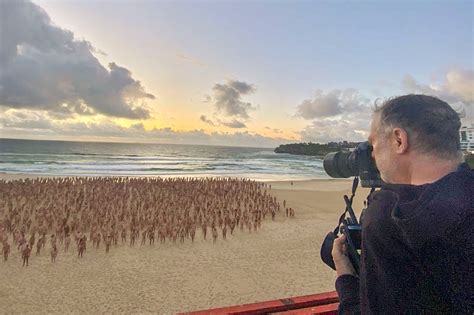 Spencer Tunick Photographer Of Mass Nude Photos Petapixel