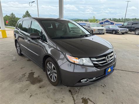 2016 Honda Odyssey · Touring Elite Minivan 4D - Cars & Trucks - Dubuque