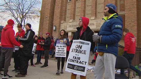 Chicago Teachers Strike Extends to 8th Day | Chicago News | WTTW