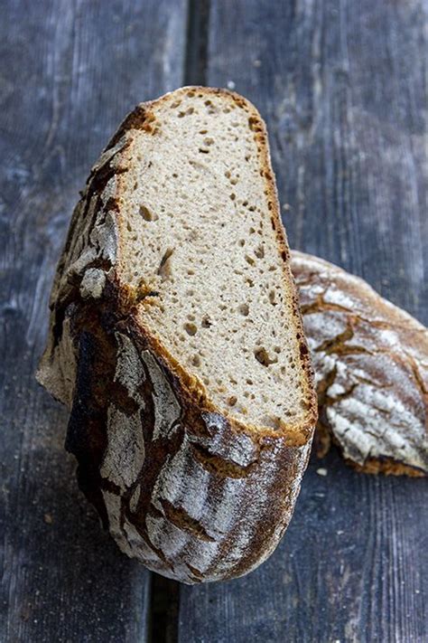 Bergkruste Sauerteigbrot mit Roggen und Dinkel Plötzblog Selbst