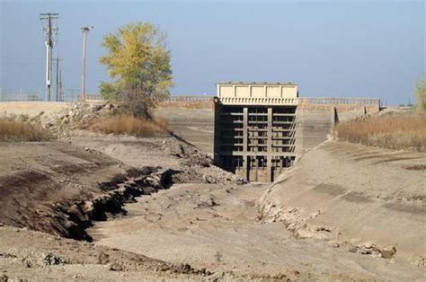 Turlock Lake drained for 10-year inspection - Turlock Journal