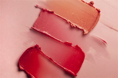 Lebih Praktis Ini 5 Rekomendasi Liquid Blush Lokal Untuk Tampilan