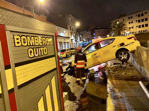 Bomberos Quito on Twitter La madrugada de hoy ocurrió un siniestro