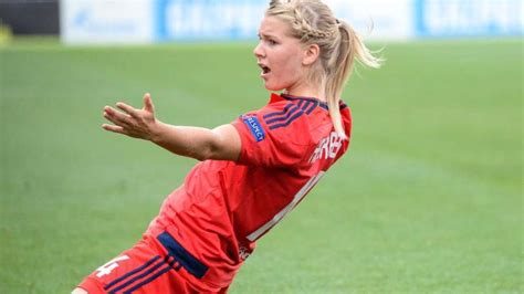 Ada Hegerberg zu Europas Fußballerin des Jahres gekürt