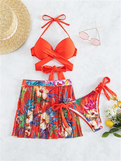 Bañador bikini push up con estampado floral cruzado con falda de playa