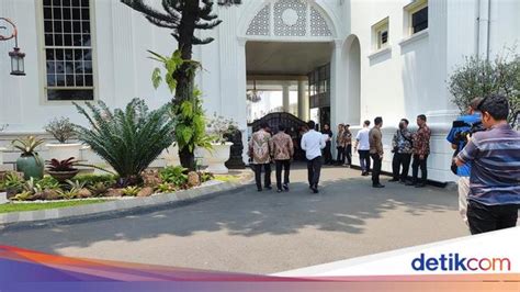 Jokowi Kumpulkan Menteri Di Istana Bahas Pemberantasan Narkoba