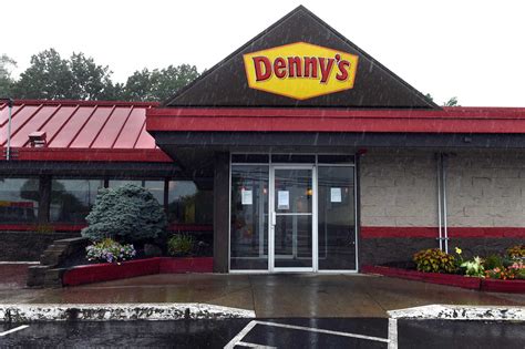 West Haven Dennys Suddenly Closes For Good On Monday