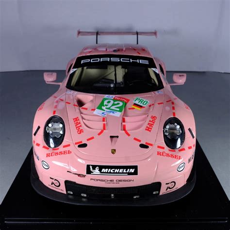 Porsche 911 92 RSR Le Mans 2018 Model Car 1 12