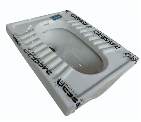 floor mounted ceramic indian toilet commode    belagavi id