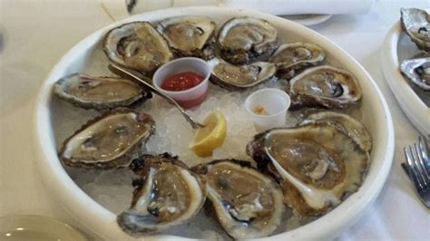 The Best Oysters In Houston This Restaurant Is A Must Try — Especially During The Holidays