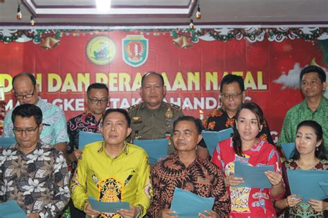 Kasat Pol Pp Dan Damkar Kabupaten Katingan Ikuti Safari Natal Kabupaten