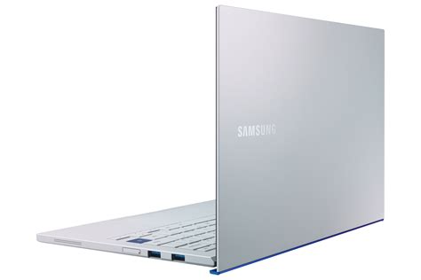 Samsung Al Mwc Di Barcellona Con Nuovi Galaxy Book Con Windows 11