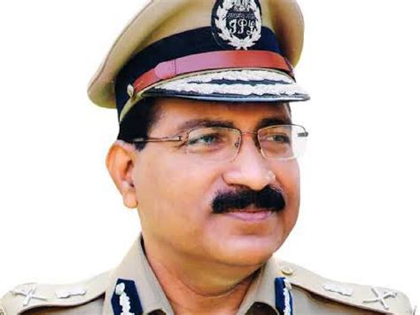 Telangana Former Dgp Mahender Reddy Appointed As Tspsc Chairman