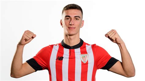 El Central Asier P Rez Se Incorpora Al Bilbao Athletic Athletic Club