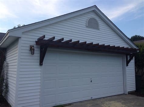 A Trellis Over The Garage Curb Appeal Outdoor Decor Trellis