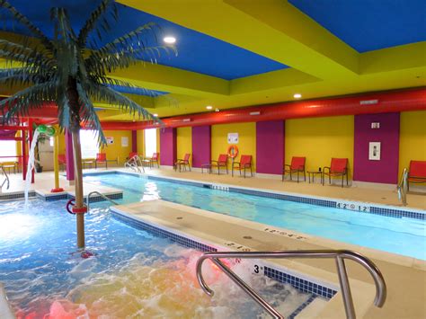 Regina Hotel with Water Slide and Indoor Pool: Comfort Suites Regina