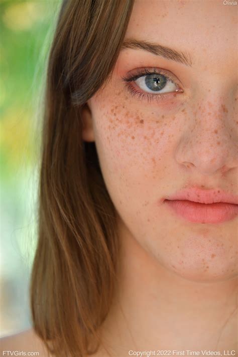 Leggy Amateur Babe Olivia Rubs Her Pussy Shows Her Big Ass Feet Poolside CoedCherry