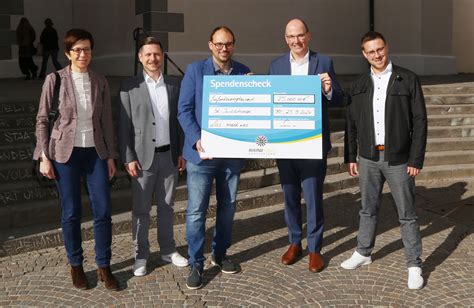 Round Table unterstützt gemeinnützige Projekte mit über 25 000 Euro