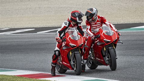 Ducati Panigale V4 R | Pure Racing Adrenaline