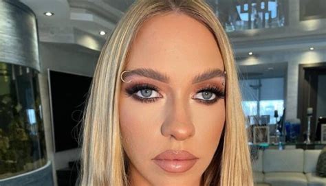 All Facts About Khloe Kapri Biography Videos Photos Age Net Worth Wiki Name And Boyfriend