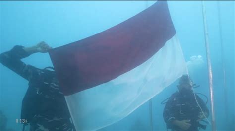 Tni Al Kibarkan Bendera Merah Putih Di Titik Dasar Laut