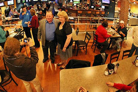 Photos Meet And Greet Kicks Off Terry Anderson S Visit To Batavia