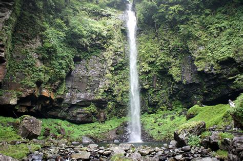 お手軽秘境探検隊 ～ニッポンの絶景スポットレビュー～ 滝裏の物語 ～阿弥陀ヶ滝～