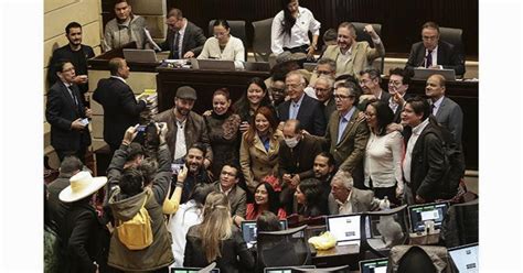 Votación De Moción De Censura A Minsalud Terminó En “agarron” En La