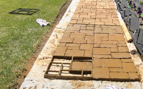 Diy Guide Staining Quikrete Walkmaker Pavers