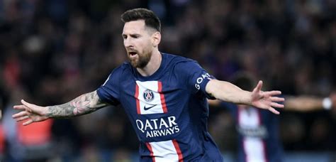 PSG la réaction de Lionel Messi après son coup franc contre Nice