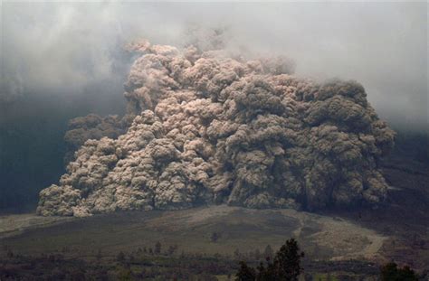 The Devastating Effects of a Volcano Eruption in North Sumatra (26 pics ...