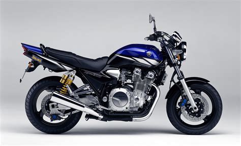 Yamaha Xjr Moto Zombdrive