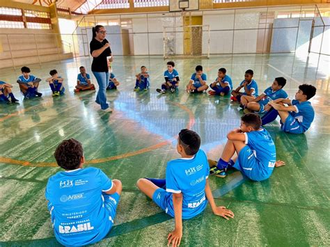 Alunos Do Projeto Lobinho Transformando Vidas Recebem Palestras