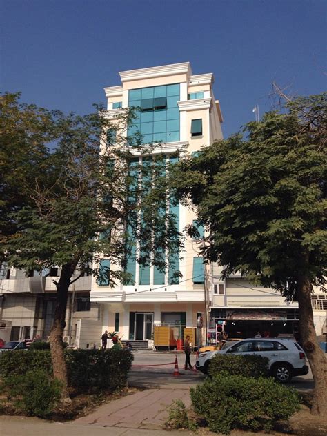 Al Rasikh - About - Profile