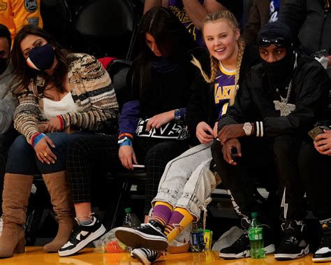 Celebrities Sitting Courtside At Lakers Games Through The Years