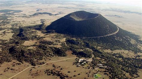 NEW MEXICO LAND OF VOLCANOES Rio Grande Rift Valles Caldera