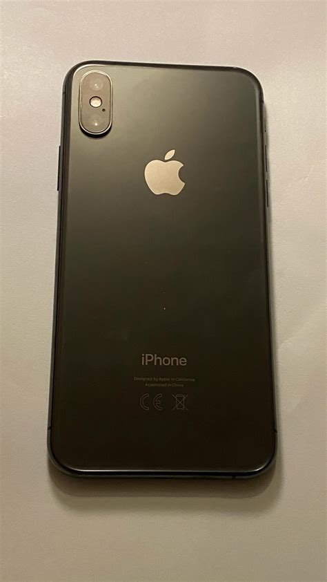 Vând iphone XS putin spart foarte bun fuctionabil Iasi OLX ro