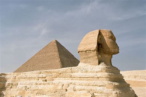 La Sfinge Di Giza Situata Nella Necropoli Di Giza E La Pi