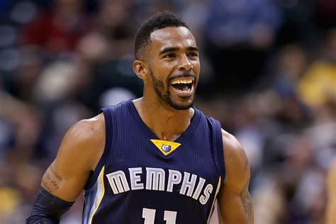 One of my favourites, Mike Conley! Nba, Mike Conley, Top Target, Tank ...