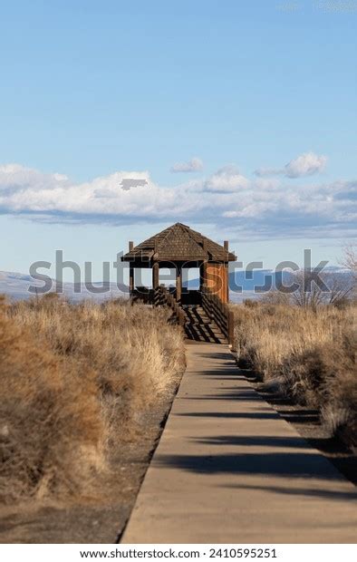 Toppenish Wildlife Refuge Royalty-Free Images, Stock Photos & Pictures ...