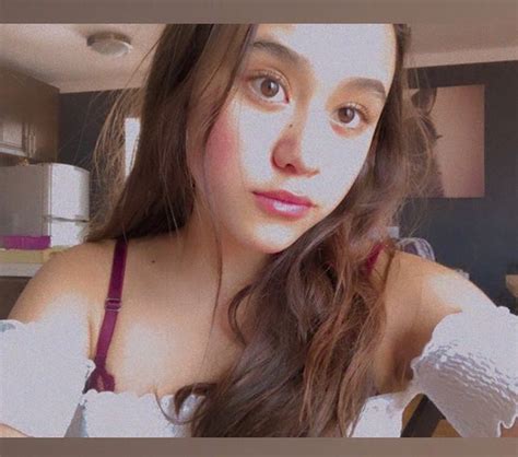 Hot Sexy Rebekah Marquina Bikini Pics