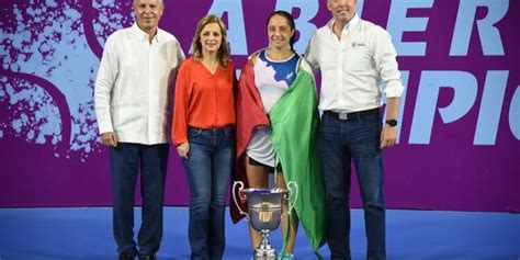 Premia Chucho Nader A Campeonas Del Abierto De Tenis Tampico